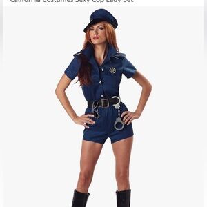BE READY FOR HALLOWEEN WITH THIS CALIFORNIA COSTUME COLLECTION LADY SEXY COP!